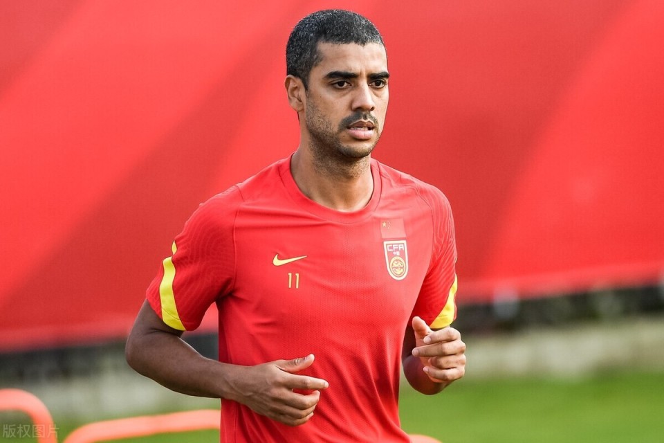 包含B体育APP:费南多:积极康复,期待重返赛场的词条 包含B体育APP:费南多:积极康复,期待重返赛场的词条