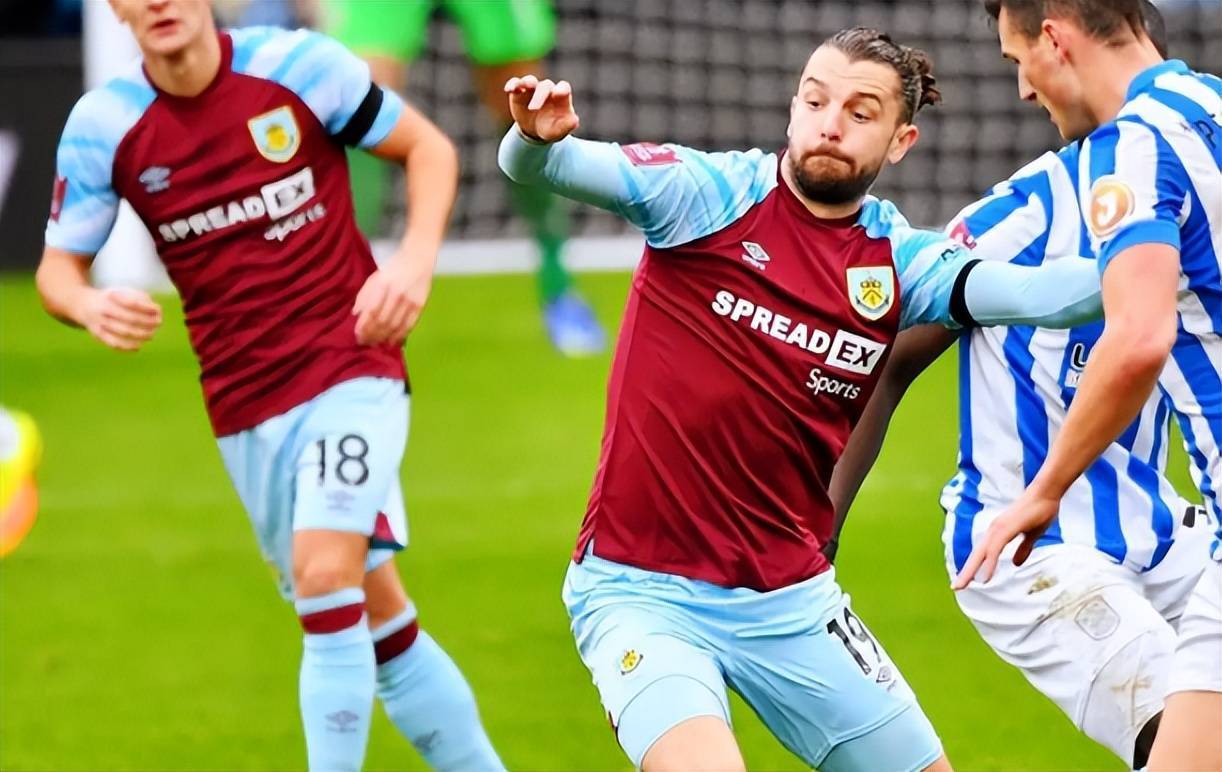 关于b体育下载:英超雷丁的年轻球员培养计划的信息 关于b体育下载:英超雷丁的年轻球员培养计划的信息