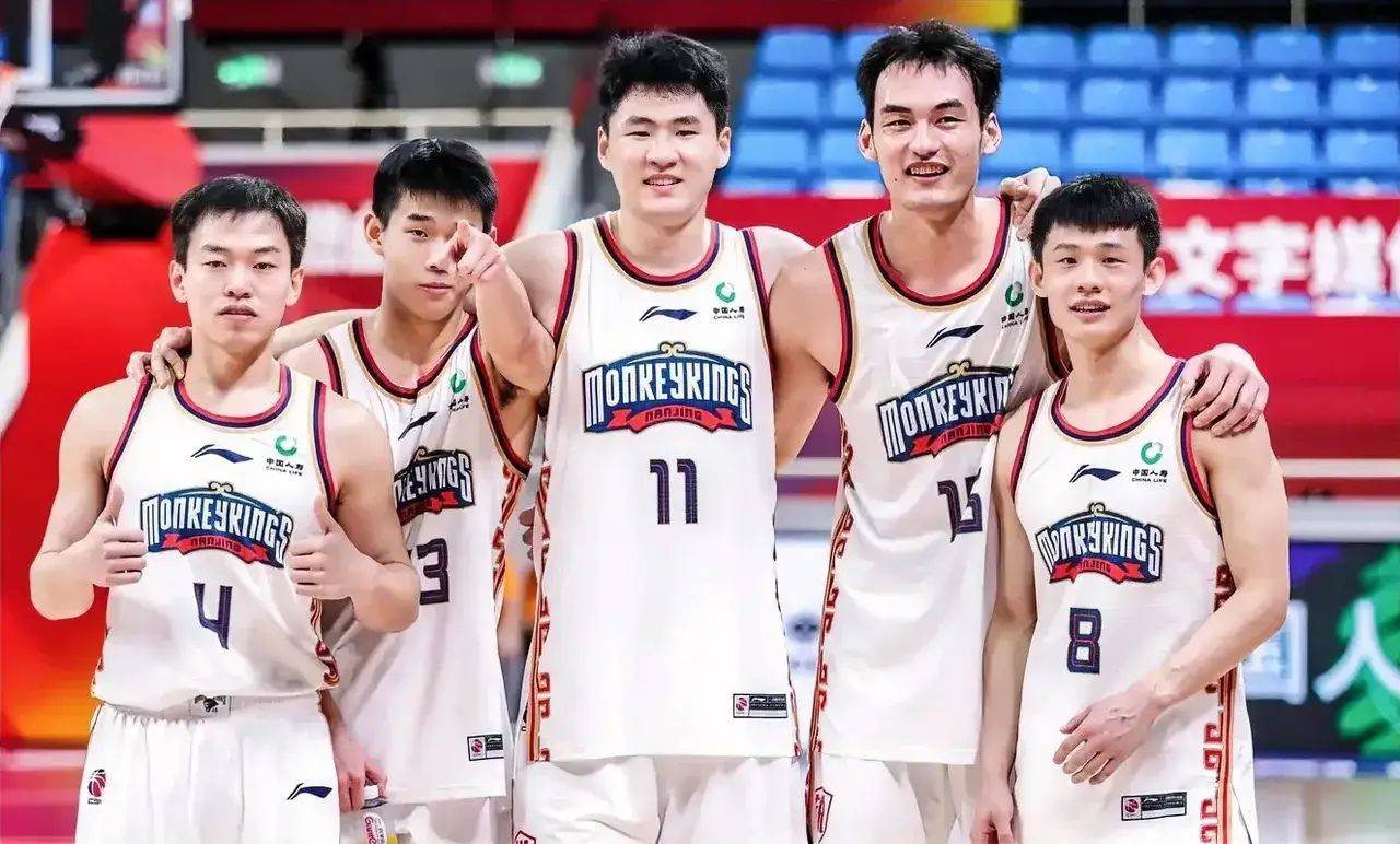 关于B体育官网：CBA球队阵容调整：谁将成为新赛季的黑马？的信息