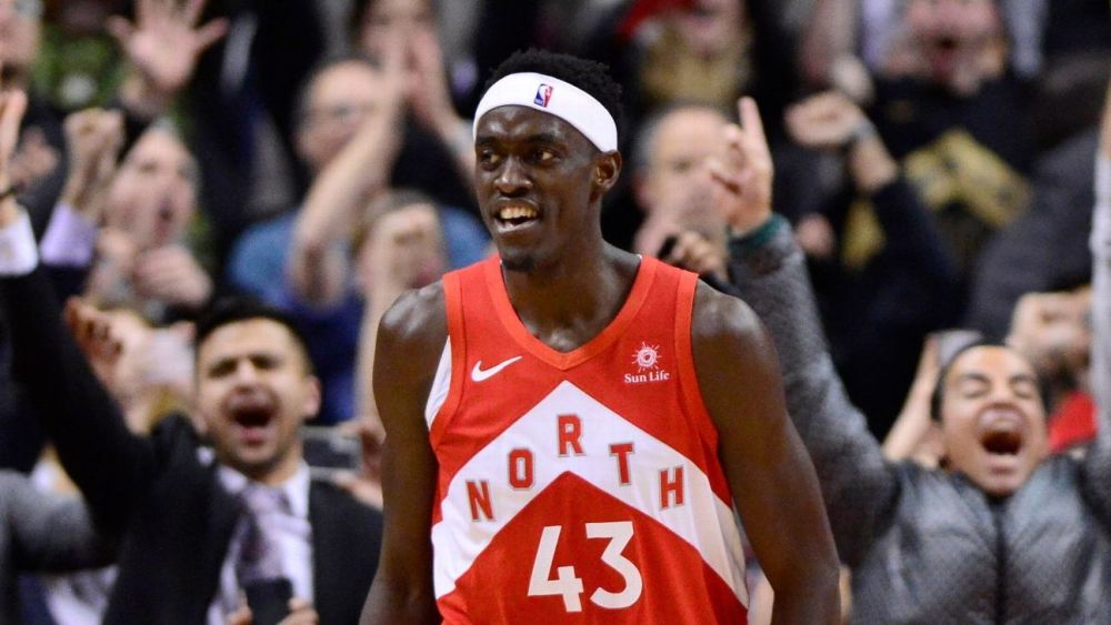 B体育APP:山东泰山队“稳定”成“平庸”，球迷：卫冕冠军也开始“摆烂”了？的简单介绍