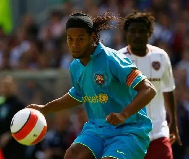 包含b体育下载：英超米德尔斯堡的保级策略与战术调整的词条