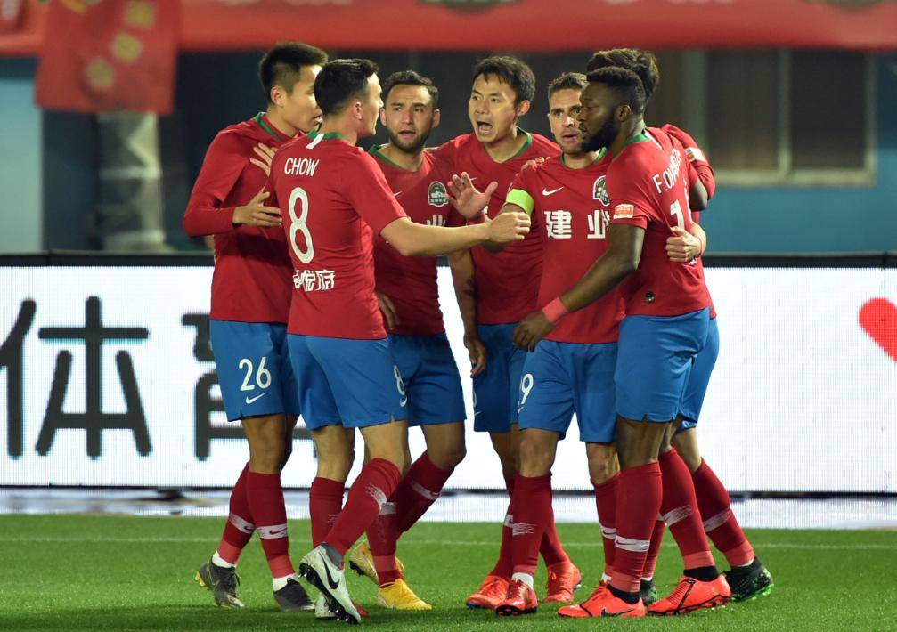 包含B体育APP：中超联赛外援政策调整，俱乐部引援策略大调整的词条