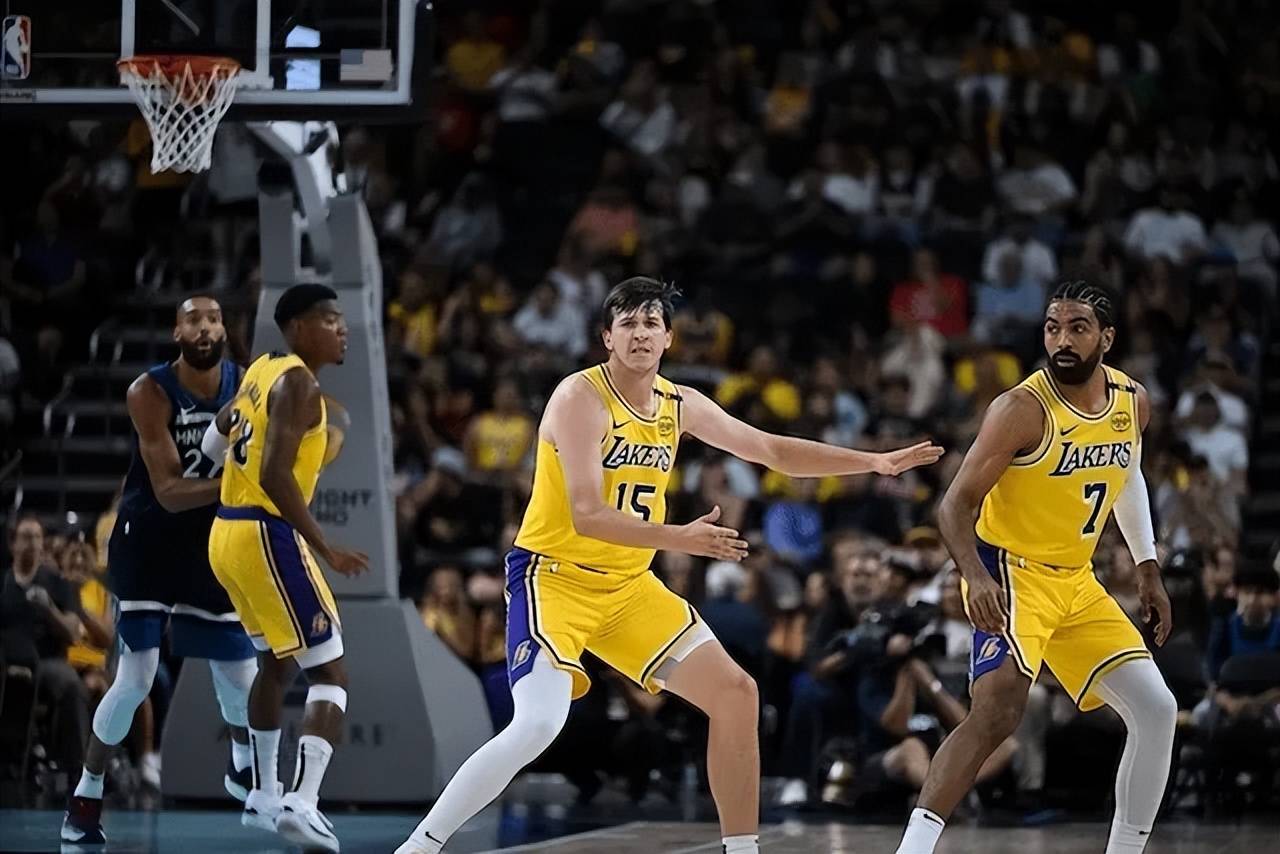 包含bsports体育：湖人队新赛季：文森特表示将提升防守技巧的词条