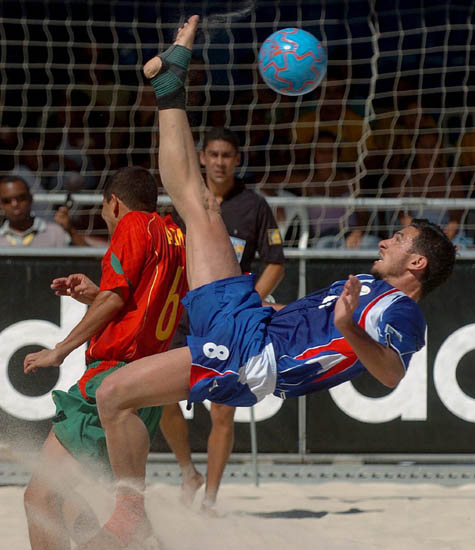 关于bsports体育:足球战术分析，解析经典比赛的信息