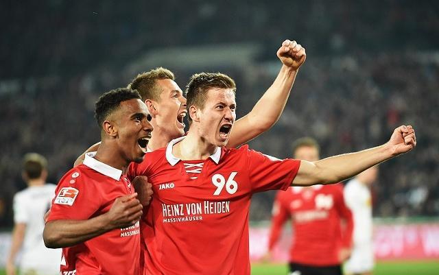 B体育APP下载网址-b体育下载：德甲汉诺威96的进攻风格与战术演变的简单介绍